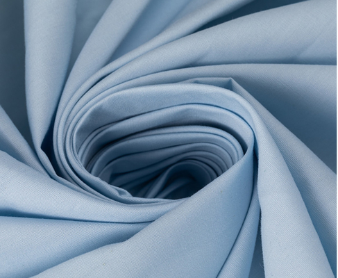 Đồng phục học sinh Vải Poplin trắng 65% Polyester 35% Cotton Chống nhăn 45sX45s 110x76 108GSM