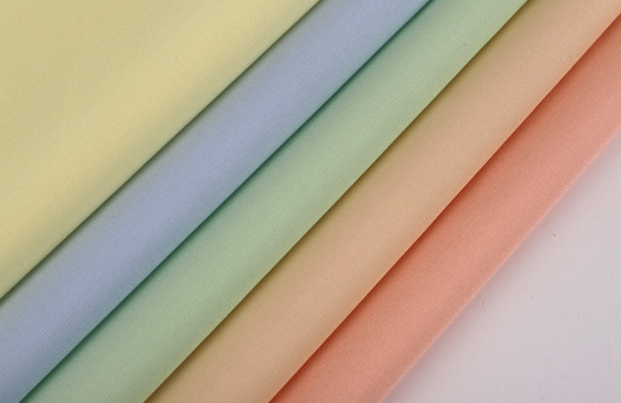 Vải cotton Poplin chống phai màu được nhuộm và in 40sX40s 133x100 130GSM