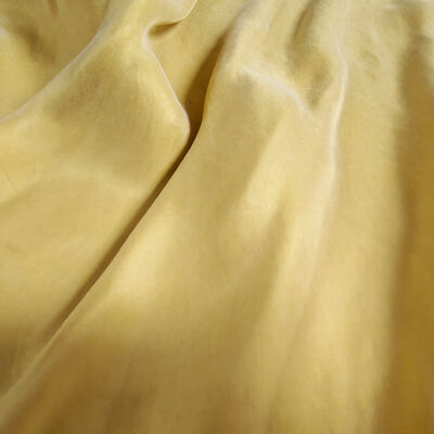 Vải dệt 100% Cupro 113gsm Sợi Xenlulo Tái Sinh Cupro So Với Viscose