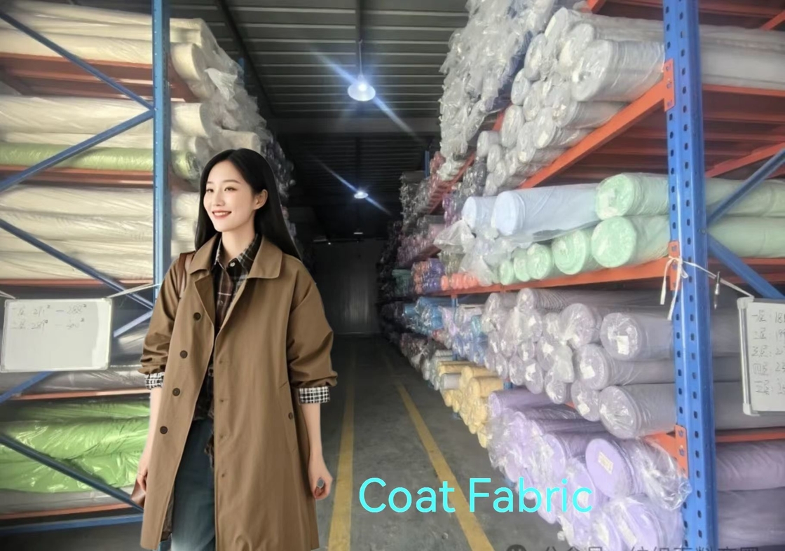 CVC 55% Cotton 45% Polyester 180gsm Đồng phục văn phòng vải quần áo doanh nghiệp